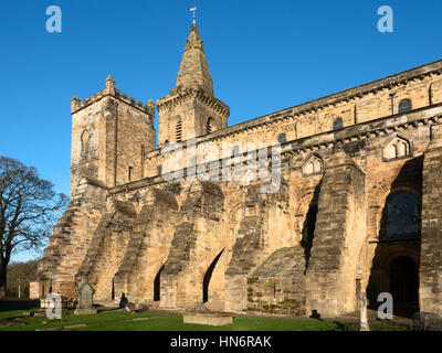 Das äußere des romanischen Langhauses in Dunfermline Abtei Dunfermline Fife Schottland Stockfoto