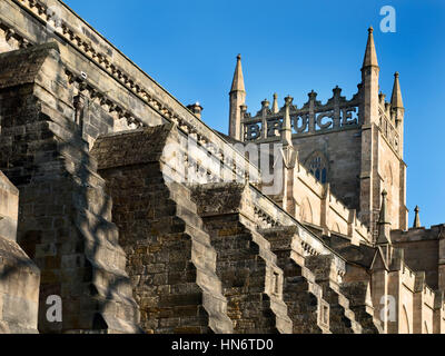 Der Bruce-Turm an der Pfarrkirche und Abtei Kirchenschiff Strebepfeiler in Dunfermline Abtei Dunfermline Fife Schottland Stockfoto