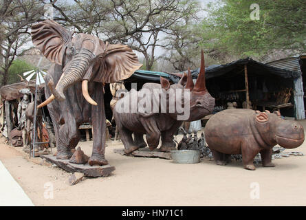 Holzschnitzerei Zentrum und Handwerk Markt bei Okahandja in Namibia Stockfoto