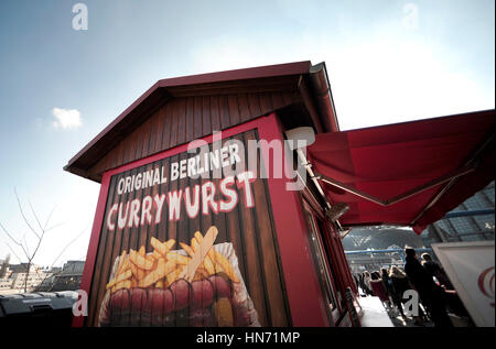 Original Berliner Curry Wurst Kiosk, Berlin, Deutschland. Stockfoto
