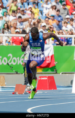 Rio De Janeiro, Brasilien. 16. August 2016.  Leichtathletik, Justin Gatlin (USA) im Wettbewerb der Herren 200m Vorlauf bei den Olympischen Sommerspielen 2016. © Paul J. Stockfoto