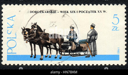 Eine Briefmarke gedruckt in Polen zeigt eine Schlittenfahrt, ca. 1984 Stockfoto