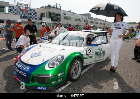 Vallelunga, Rom, Italien. 10. September 2016. Porsche Carrera Cup, Auto am Start Stockfoto