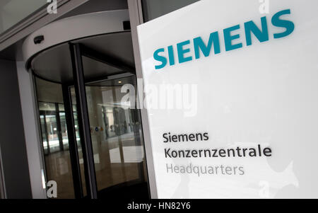 München, Deutschland. 14. Juni 2016. Die neue Konzernzentrale von Siemens können während eines Presse-Tour in München, 14. Juni 2016 gesehen werden. Das Hauptquartier am Wittelsbacherplatz öffnet am 24. Juni 2016. Foto: SVEN HOPPE/Dpa | weltweite Nutzung/Dpa/Alamy Live-Nachrichten Stockfoto