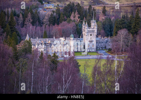 Luftaufnahme von Balmoral Castle, von der königlichen Familie, in der Nähe von Ballater, Aberdeenshire, Schottland, Großbritannien Stockfoto