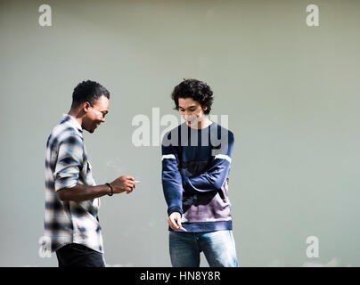 Freunde-Volksgruppe Teamwork Vielfalt Stockfoto