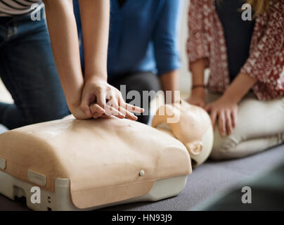 CPR-erste-Hilfe-Trainingskonzept Stockfoto