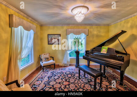 Musik Rfoom mit Flügel. Stockfoto