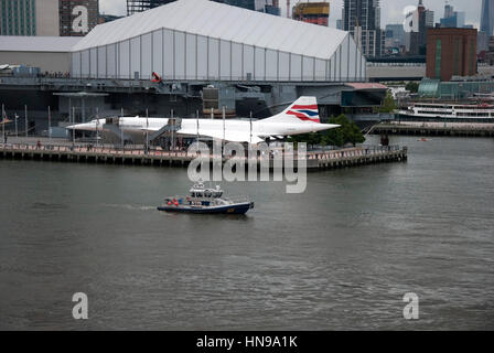 NYPD Hafen starten Edward Byrne vorbei Concorde Stockfoto