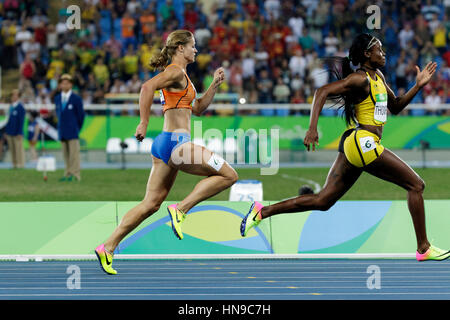 Rio De Janeiro, Brasilien. 17. August 2016. Leichtathletik, Elaine Thompson (JAM) gold Dafne Schippers (NED) in der Frauen 200m Finale 2016 Ol Silber Stockfoto