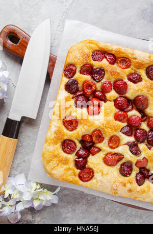 Hausgemachte Cherry Pie zum Frühstück Stockfoto
