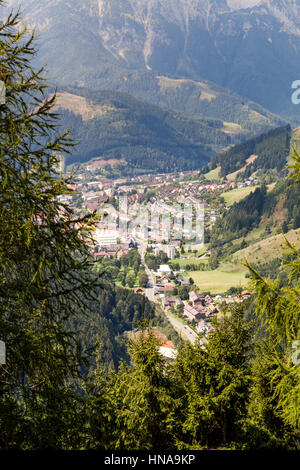 Blick zum Dorf Eisenerz in der Steiermark, Österreich Stockfoto