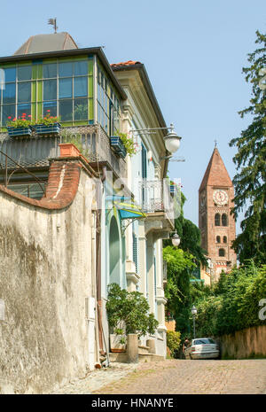 Rivoli, Italien - 16. Juli 2010: Blick auf die Altstadt in Rivoli, Turin, Italien Stockfoto