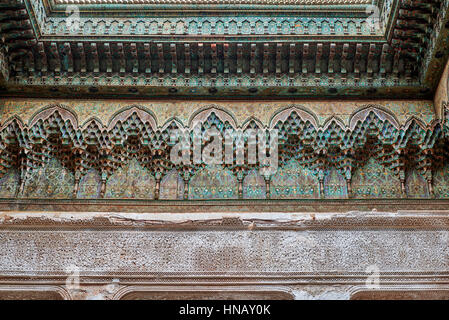 Innenansicht mit starken Dekoration der Kasbah von Telouet, Marokko Stockfoto