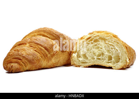Croissants, die isoliert auf weißem Hintergrund Stockfoto