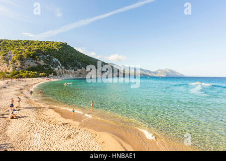 Die charmant Strand von Cala Luna bei Sonnenuntergang, Golf von Orosei, Nuoro, Sardinien, Italien Stockfoto