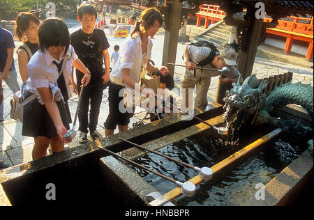 Brunnen in der Kiyomizudera Tempel, UNESCO-Weltkulturerbe, Kyoto, Japan Stockfoto