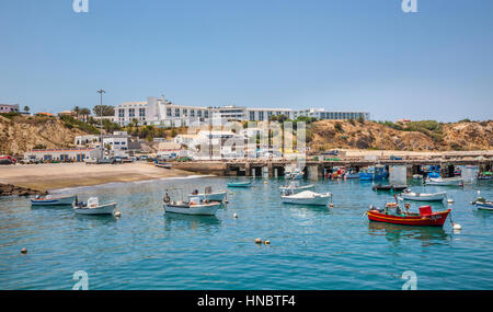 Portugal, Algarve, Porto da Baleeira Sagres, Blick von der Fischerei Hafen von Sagres Stockfoto
