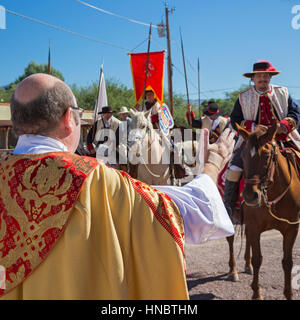 Tubac, Arizona - Anza Tage bei Tubac Presidio State Historic Park. Kostümierte Reiter re-enact die 1775-Expedition der spanische Entdecker Juan Bautista de ein Stockfoto