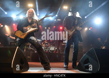 Pompano Beach, FL, USA. 10. Februar 2017. Lynyrd Skynyrd führt auf die Pompano Beach Amphitheater am 10. Februar 2017 in Pompano Beach, Florida. Stockfoto