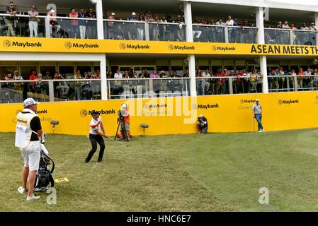 Kuala Lumpur, Malaysia. 11. Februar 2017. Danny Willett von England putts bei Tag drei der Maybank Meisterschaft Malaysia im Saujana Golf Club am 11. Februar 2017 in Kuala Lumpur, Malaysia. Bildnachweis: Chris JUNG/Alamy Live-Nachrichten Stockfoto