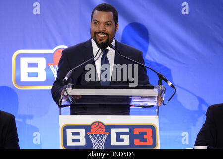 Ice Cube, NBPA Roger Mason Jr. und Unterhaltung executive Jeff Kwatinetz Gastgeber einer Pressekonferenz in New York City offiziell verkünden den Start der BIG3, einen neuen, professionellen 3-gegen-3-Basketball league Featuring: Ice Cube wo: New York, New York, Vereinigte Staaten von Amerika bei: Kredit-11. Januar 2017: Ivan Nikolov/WENN.com Stockfoto