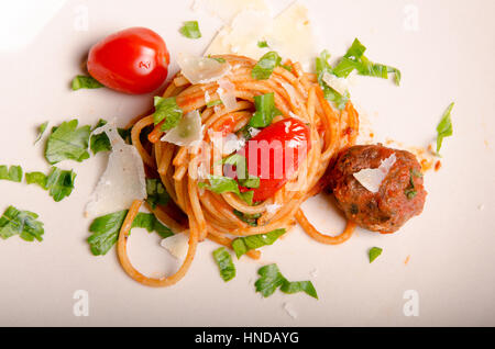 Spaghetti mit Fleischbällchen Stockfoto