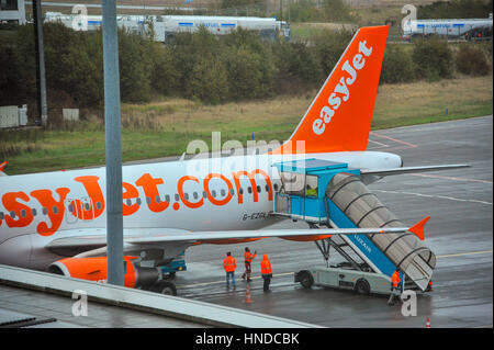 Luxemburg, Flughafen Findel, 29.10.2012 kommt eine EasyJet-Unternehmens-Ebene bei der LUXairport. Stockfoto