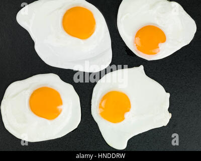 Frühstück essen gebratene Eier Stockfoto