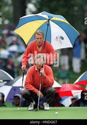 LANGER & pro ULRIK JOHANSSON RYDER CUP ROCHESTER NEW YORK 27. September 1995 Stockfoto