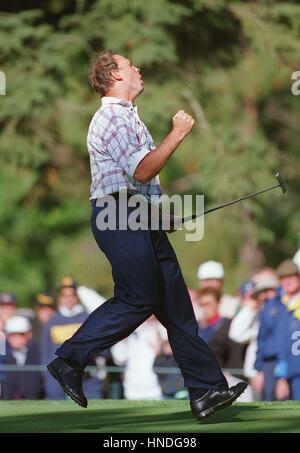 TOM LEHMAN verfehlt am Finaltag RYDER CUP ROCHESTER NEW YORK 27. September 1995 Stockfoto
