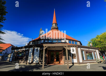 San Bernardino, SEP 1: Schöne Europa Stilgebäude in Lake Arrowhead am SEP 1, 2014 in San Bernardino, Los Angeles County, Kalifornien Stockfoto