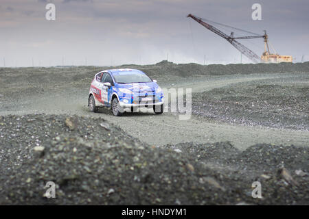 Asbest, Russland, 18. September 2016 - Rallye "Stilobit 2016" der 15. Etappe der Cup von Russland 2016, Startnummer 7, das Auto Ford Fiesta R2 Stockfoto