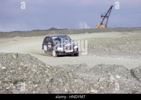 Asbest, Russland, starten 18. September 2016 - Rallye "Stilobit 2016" der 15. Etappe der Cup Russland 2016 Nummer 23, das Auto Lada Kalina Stockfoto