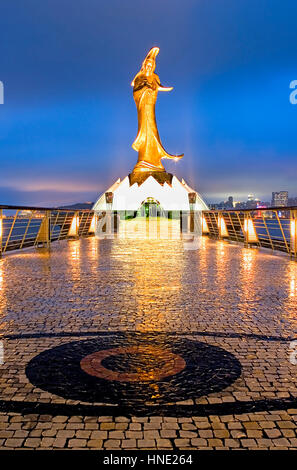 Kun Iam Statue und Ökumenischen Zentrum. Ist ein Ökumenisches Zentrum, wo Informationen über Buddhismus, Taoismus und Konfuzianismus, Macau, China verfügbar ist Stockfoto