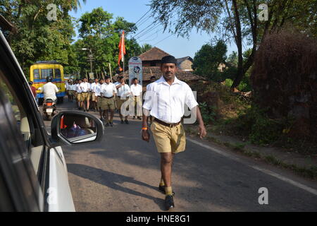 Goa, Indien - 22. Oktober 2015 - Marching Gruppe auf Straße in Panaji Stockfoto