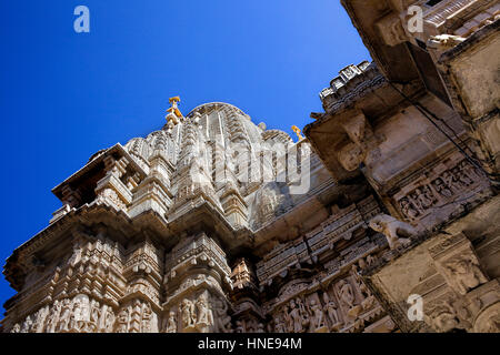 Detail, Relief an der Außenwand der Jagdish Tempel, Udaipur, Rajasthan, Indien Stockfoto