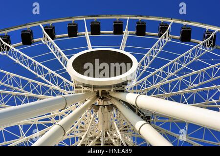 Centennial Rad, das Riesenrad am Navy Pier Chicago, die an die Öffentlichkeit Ende Mai 2016 eröffnet. Chicago, Illinois, USA. Stockfoto