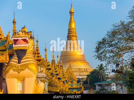 Goldenen Shwedagon-Pagode, die größte Stupa, Stupa, Shwedagon Paya, Shwedagon, Rangun, Myanmar Stockfoto