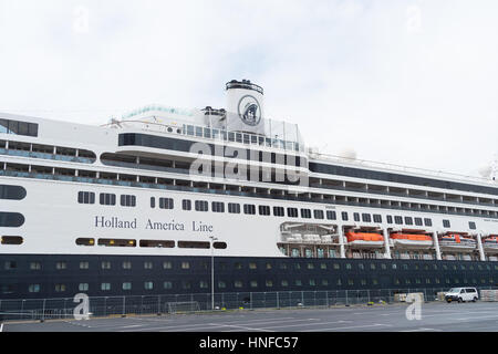 ROTTERDAM, Niederlande - 14. Mai 2016: Fahrgastschiff "MS Rotterdam", ein 4 genussvoller Kreuzfahrtschiff von Holland America Line Stockfoto