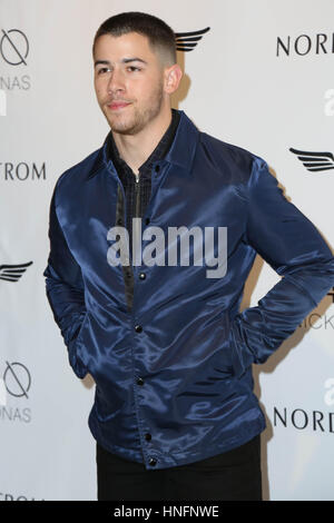 Los Angeles, Kalifornien, USA. 11. Februar 2017. Nick Jonas an Nick Jonas und kreative Freizeit 1410 Sammlung Start bei Nordstrom in Los Angeles, Kalifornien am 11. Februar 2017. Stockfoto