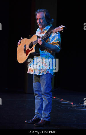 Fort Lauderdale, FL, USA. 11. Februar 2017. Jim Messina führt auf das Broward Center am 11. Februar 2017 in Fort Lauderdale, Florida. Stockfoto