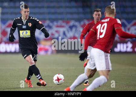 Krakau, Polen. 11. Februar 2017. Polnische Premier Football League Wisla Krakau - Korona Kielce o/p Ilijan Micanski Credit: Marcin Kadziolka/Alamy Live-Nachrichten Stockfoto