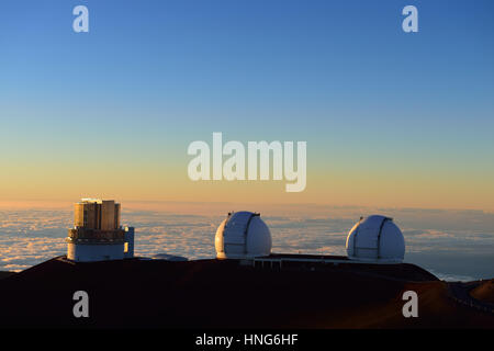 Teleskope auf dem Gipfel des Mauna Kea auf der Big Island von Hawaii Stockfoto