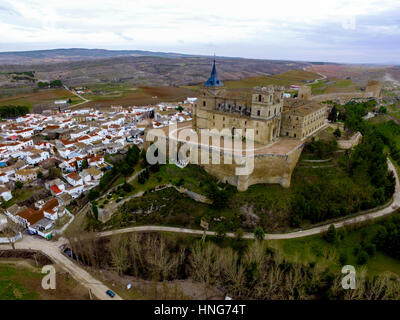 Drohne Schuss des Klosters in Spanien (Uclés) Stockfoto