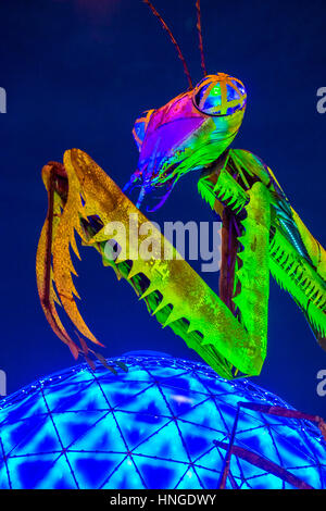 Die riesige Gottesanbeterin Skulptur vor dem Container Park in Downtown Las Vegas Stockfoto