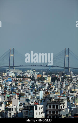 Phu My Brücke und Wohnungen, Ho-Chi-Minh-Stadt (Saigon), Vietnam Stockfoto