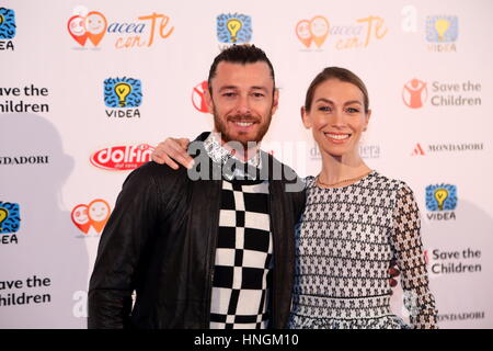 Rom, Italien. 12. Februar 2017. Italienische Tänzerin Eleonora Abbagnato mit ihr Ehemann Federico Balzaretti während Premiere des Animationsfilms "Ballerina" Credit: Matteo Nardone/Pacific Press/Alamy Live News Stockfoto