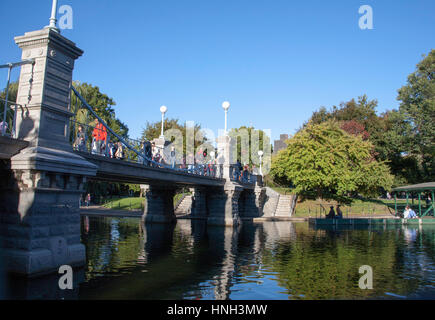 Die Brücke über die Lagune Boston Public Garden Boston Massachusetts, USA Stockfoto