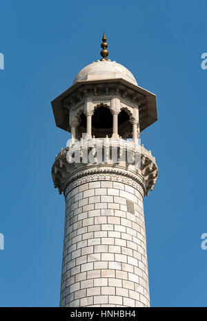 Minarett der Taj Mahal, Agra, Indien Stockfoto